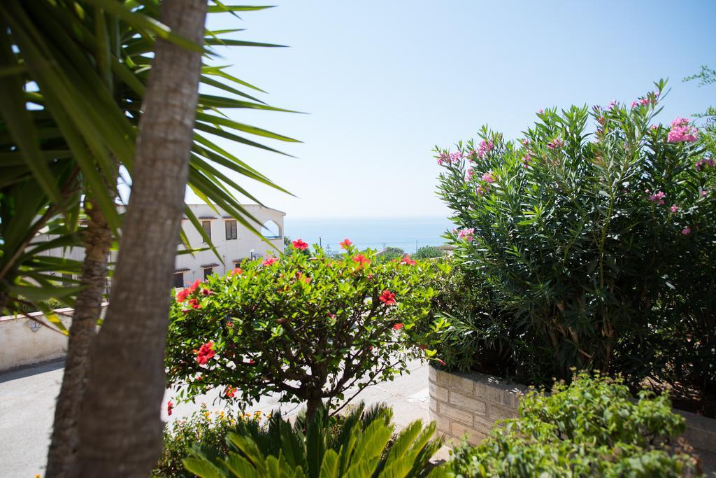 Residence Capo San Marco & Renella Шакка Экстерьер фото